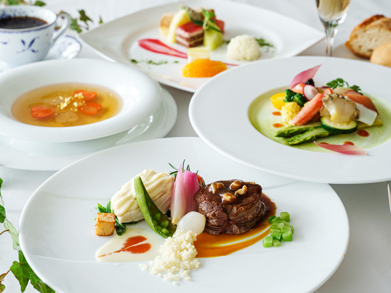 親族だけで平服食事会・結婚報告会02